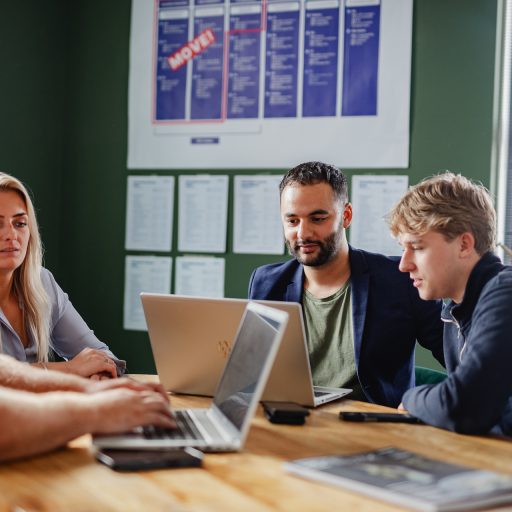 De impact van payroll services op kostenbeheersing in de horeca